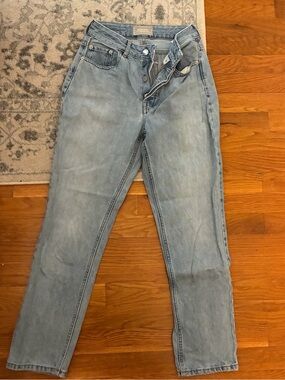 Everlane Light Blue Button-Fly Jeans - size 25 crop - curvy 90s cheeky straight